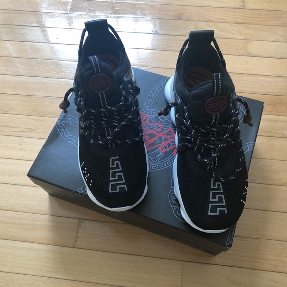 VERSACE Chain Reaction Sneakers - Picture 2 of 5